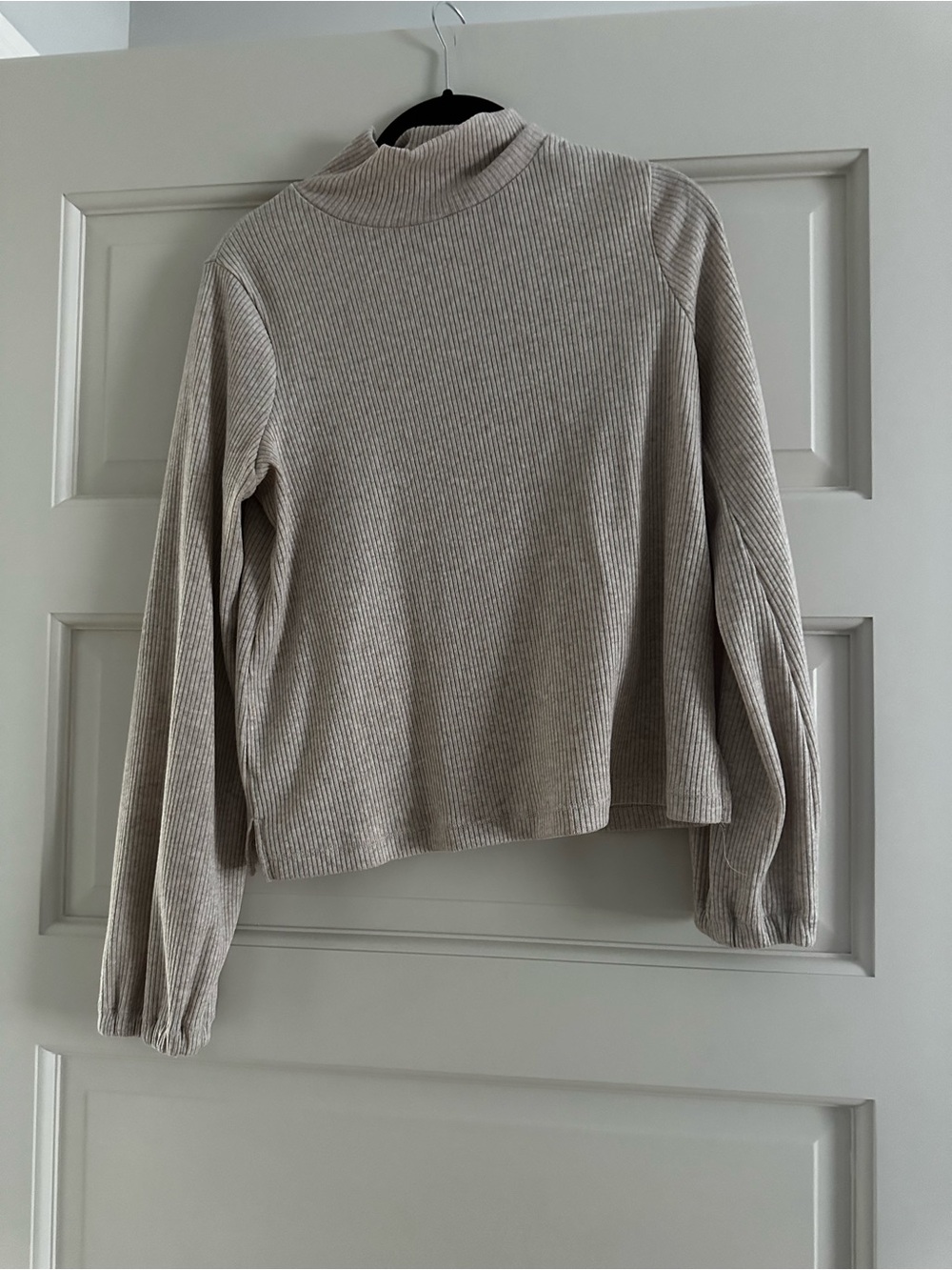 Madewell Ribbed Mock Neck Top in Beige